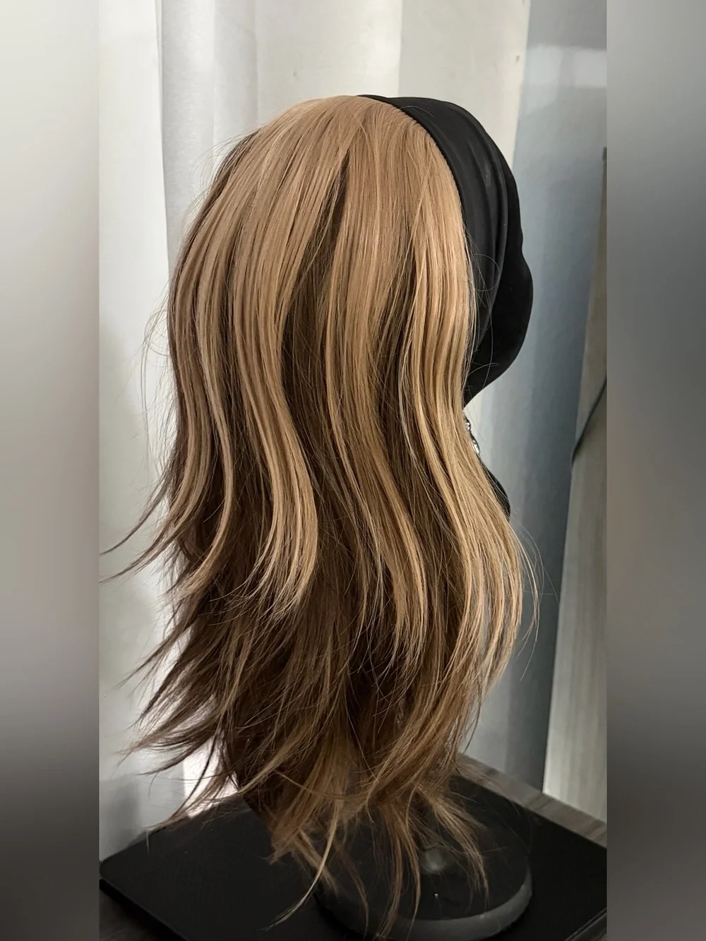 New CHELSEY SMITH CROWN Headband Wig Soft Brunette Chestnut Long Layers